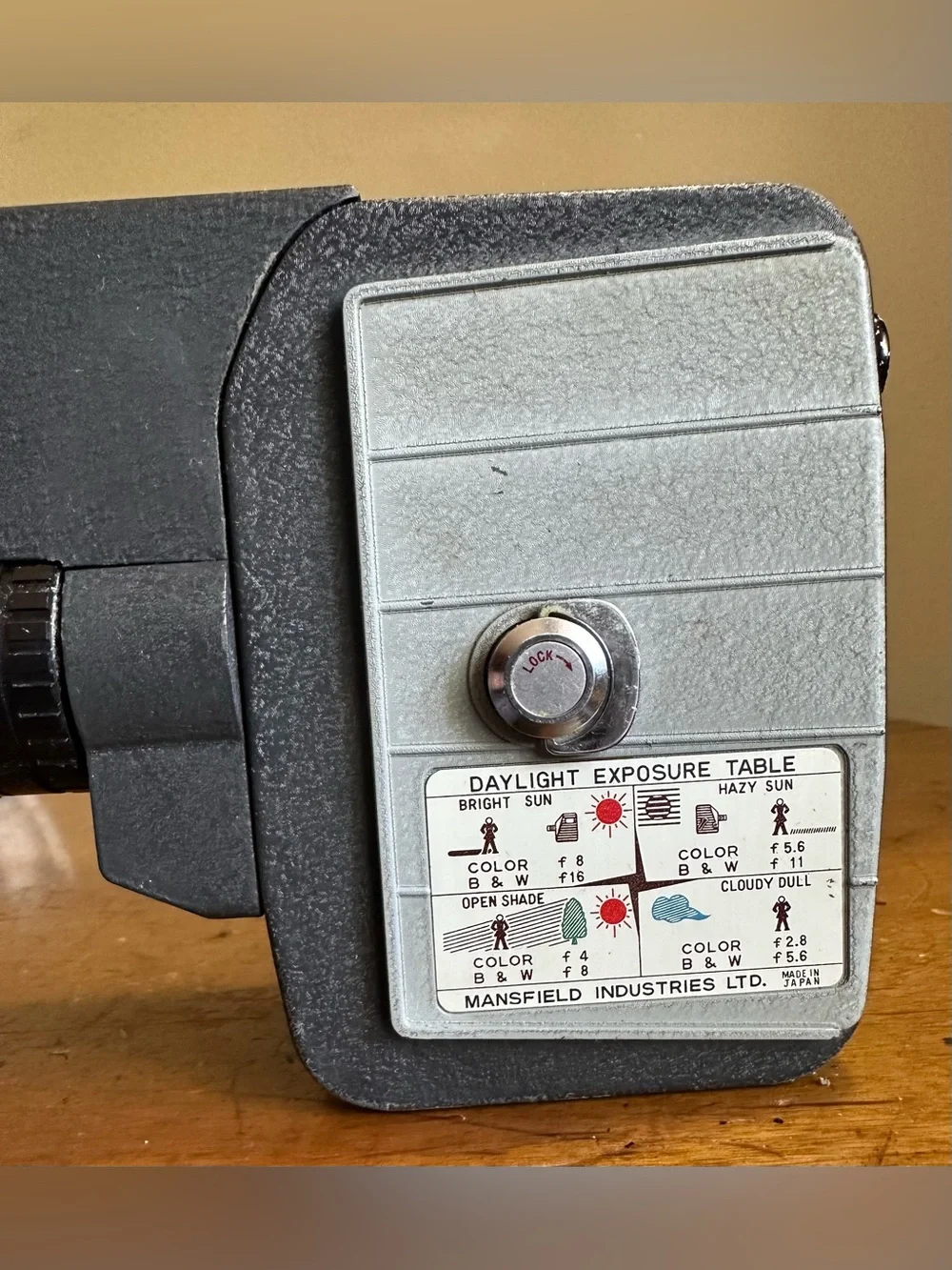 Vintage Mansfield Holiday Reflex Zoom 8mm Film Zoom Lens Handheld Movie Camera
